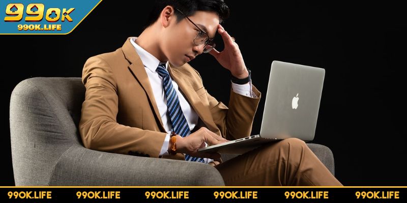 Khó khăn ban đầu của tác giả Tuấn Tú